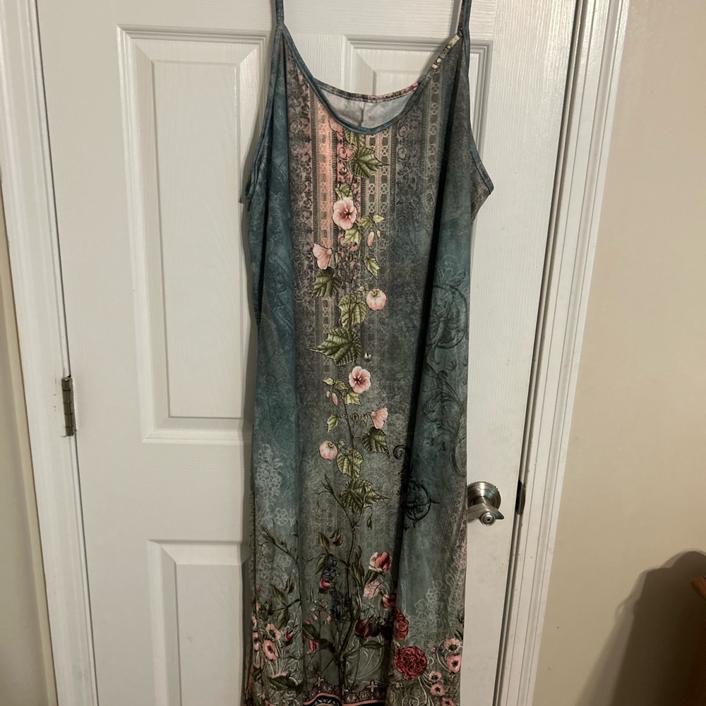 Green Sleeveless Spaghetti Strap Slip Maxi Dress